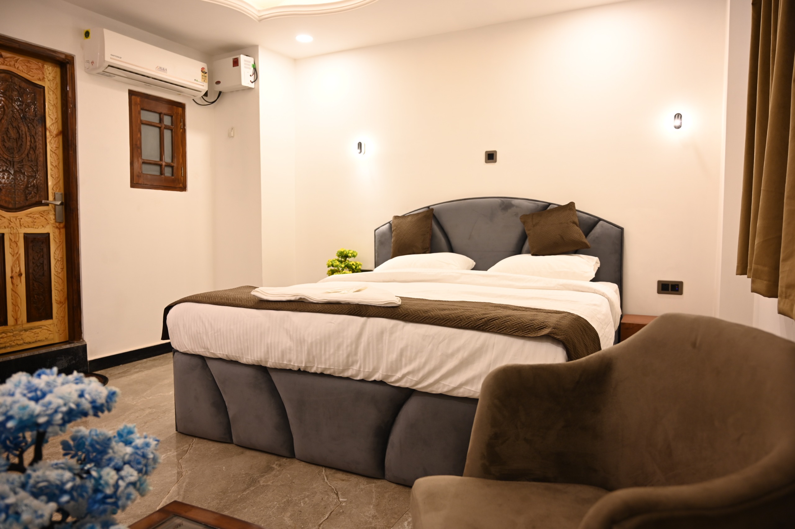 WhatsApp Image 2026-04-17 at 12.16.51 PM